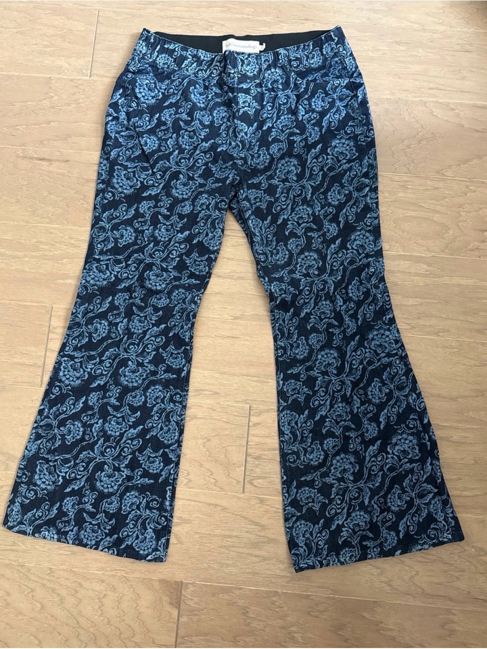 Soft Surroundings Navy and Light Blue Paisley Knit Pants Petite L